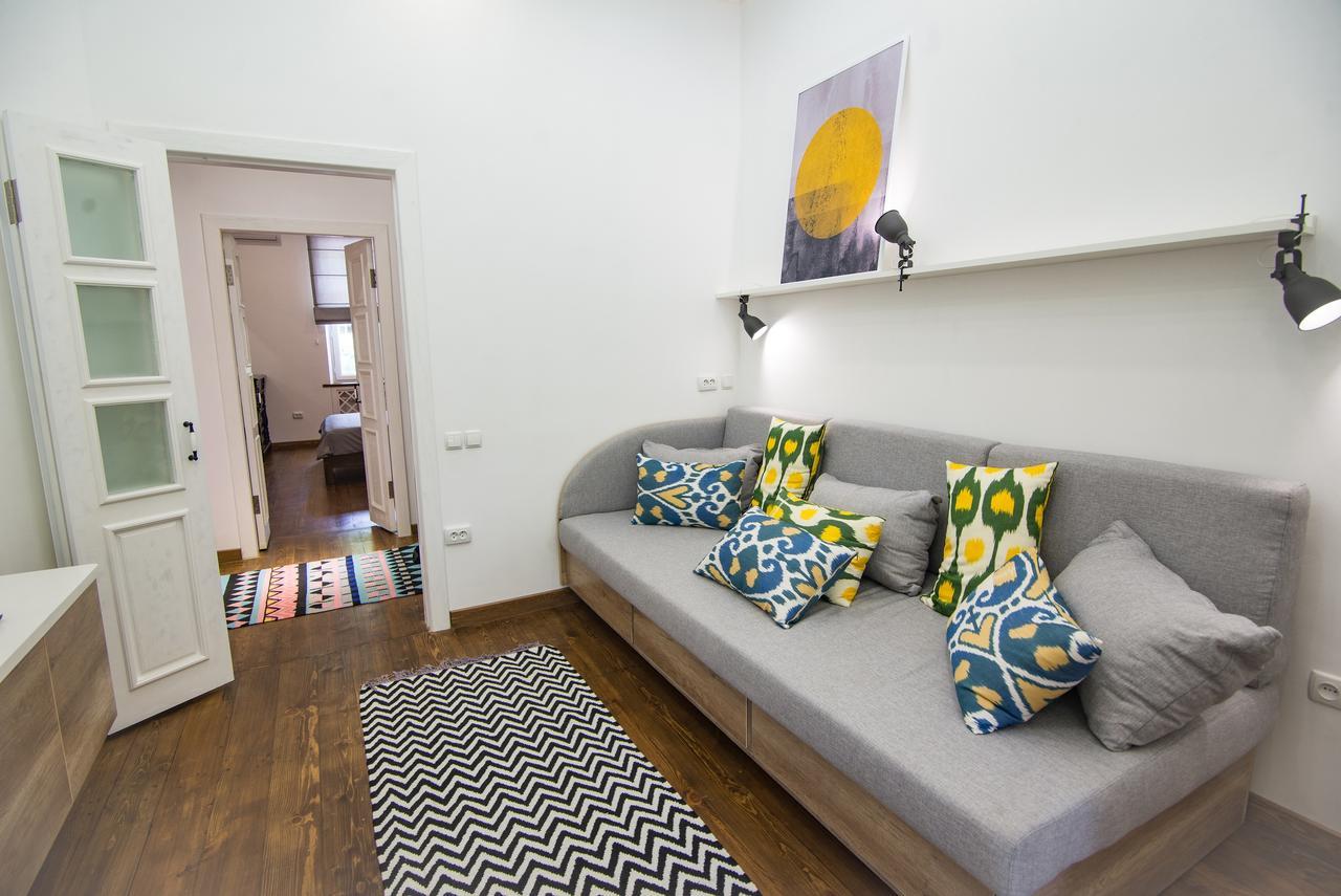Art Apartment Tasjkent Eksteriør billede